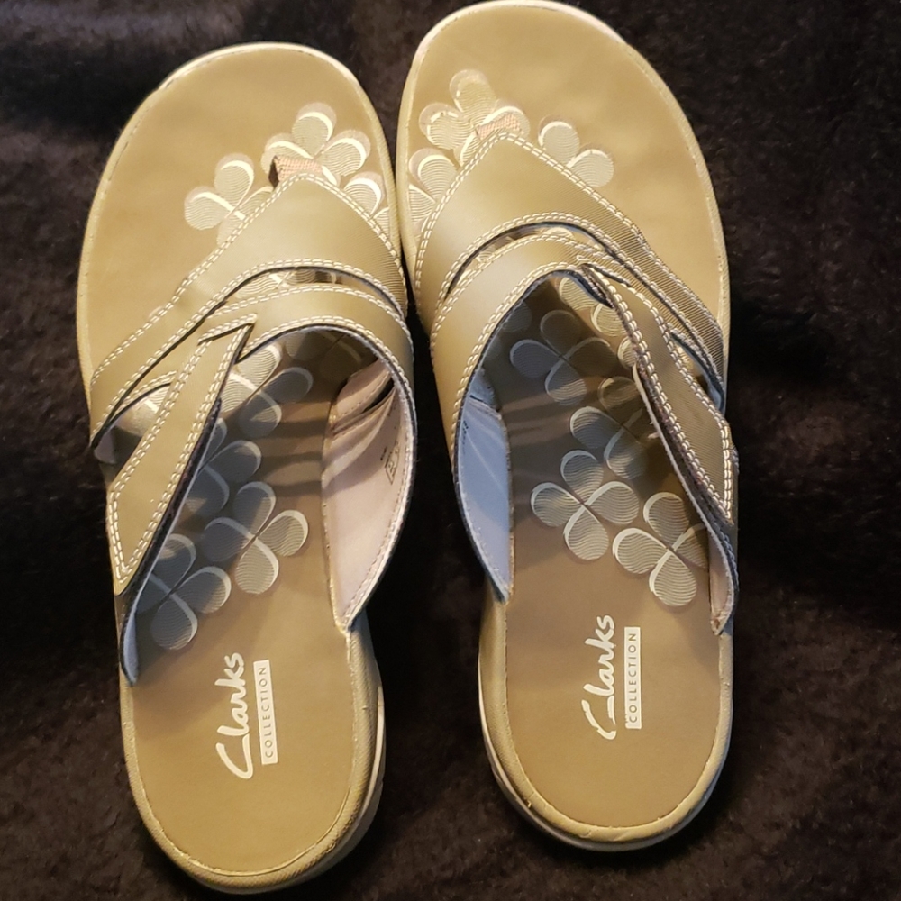Womans Clark sandals